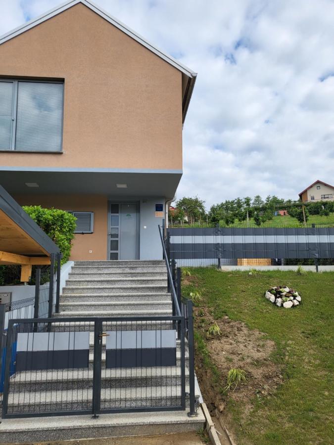 Villa Dambo Mit Pool , 4 Sterne Grkavescak Exteriör bild